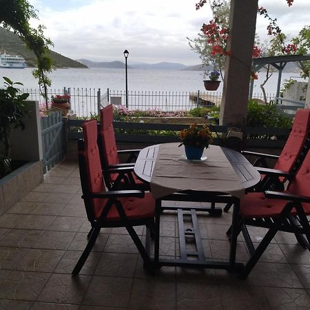 Blue Dreams Guest House Almiropotamos Luaran gambar